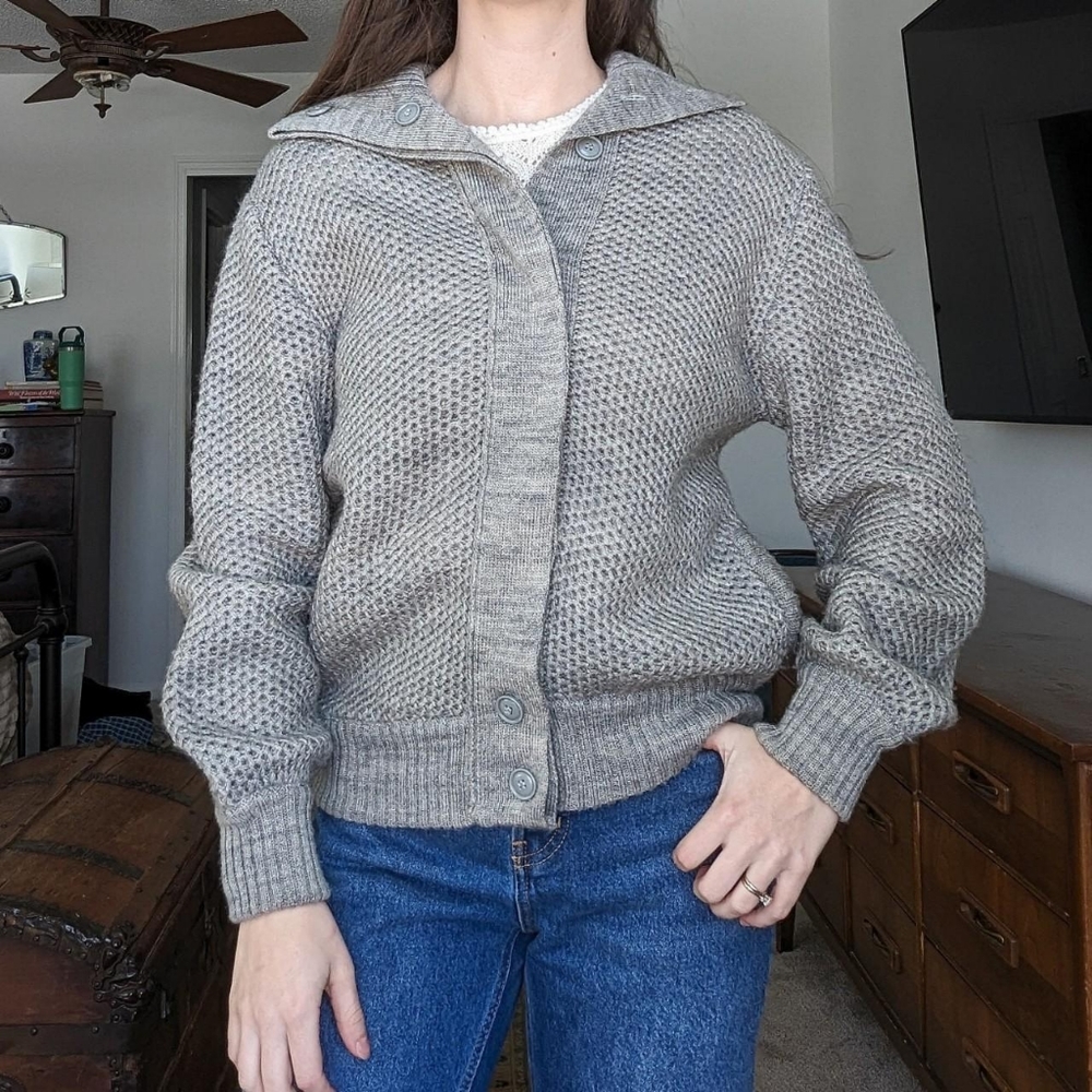 Jason Maxwell Vintage Grey Knit Button Up Collar Cardigan Sweater
